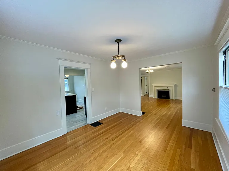 2409 NW Raleigh St — Photo 7