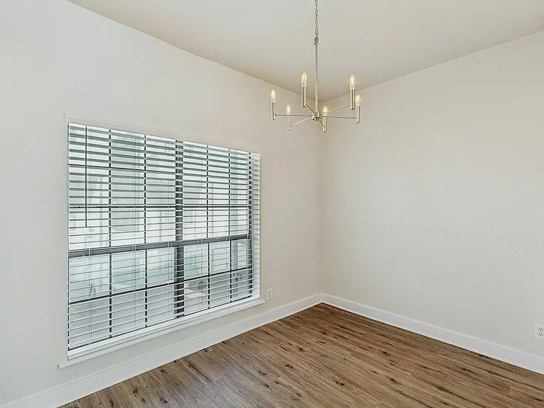 3901 Travis St #100 — Photo 12
