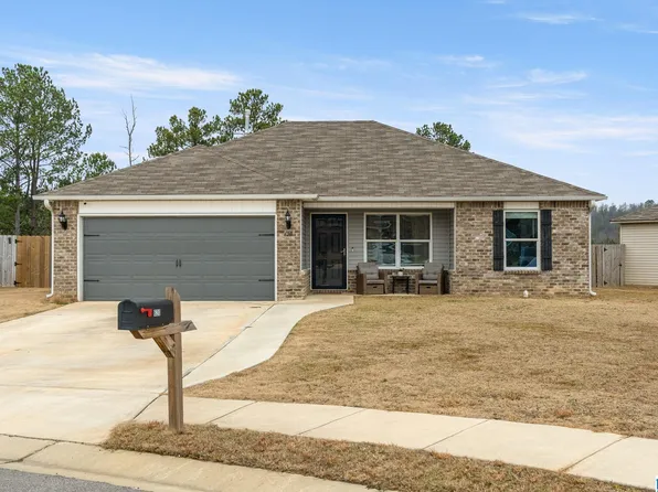 620 Woodland Crest Rd, Pell City, AL 35125