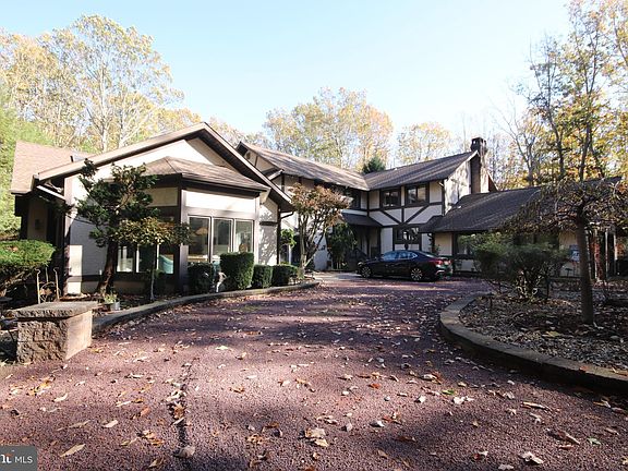 4th image of 111 S Foxford Ln