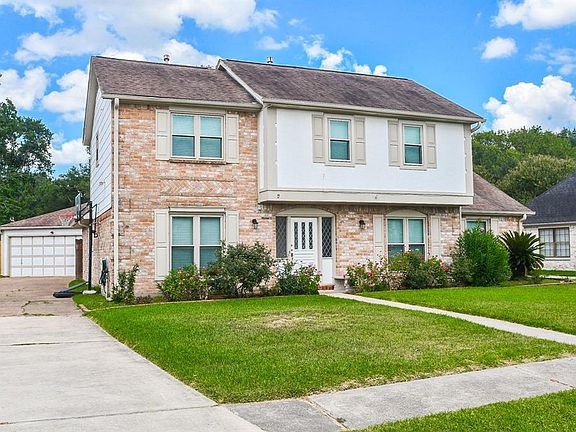 3rd image of 15318 La Paloma Drive