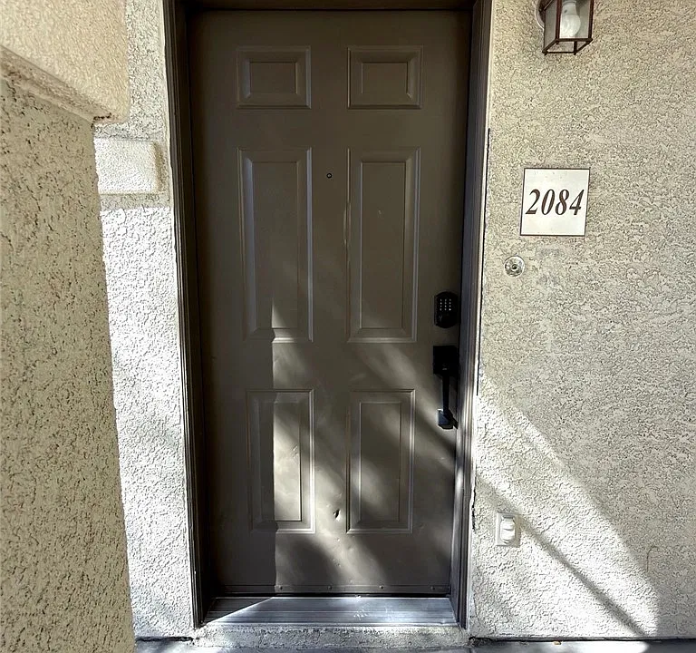 9050 W Warm Springs Rd #2084
