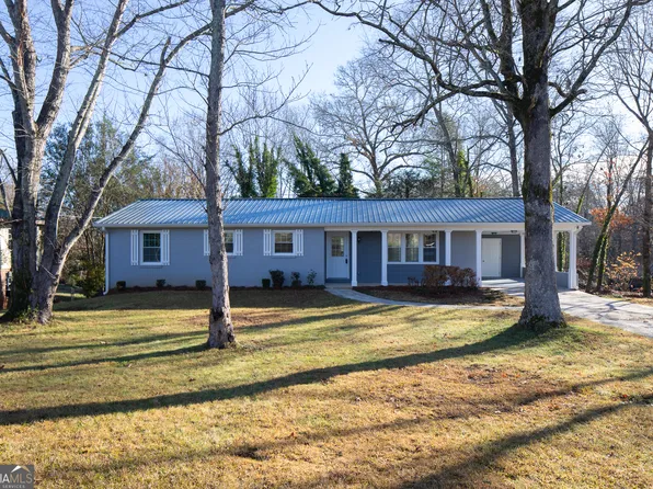 961 Lakeview Hts, Cornelia, GA 30531