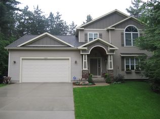 10624 Trailside Woods Dr NE, Rockford, MI 49341