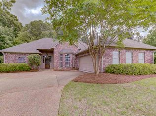 150 Navajo Cir, Clinton, MS 39056