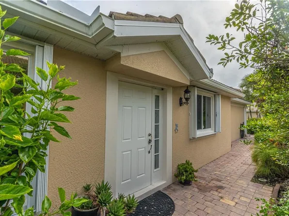 8687 GENOVA COURT, Naples, FL 34114