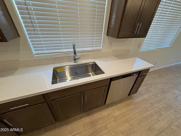 13248 W Hackamore Dr — Photo 9