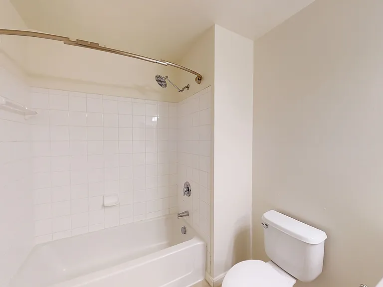 Inwood West — Photo 48