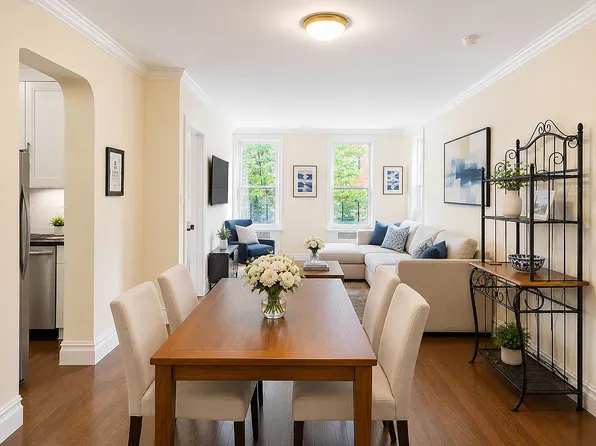73-12 35th Ave #D32, Jackson Heights, NY 11372