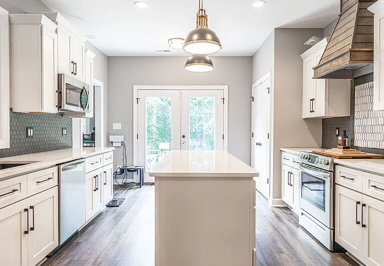 21 Solomon Dr — Photo 9