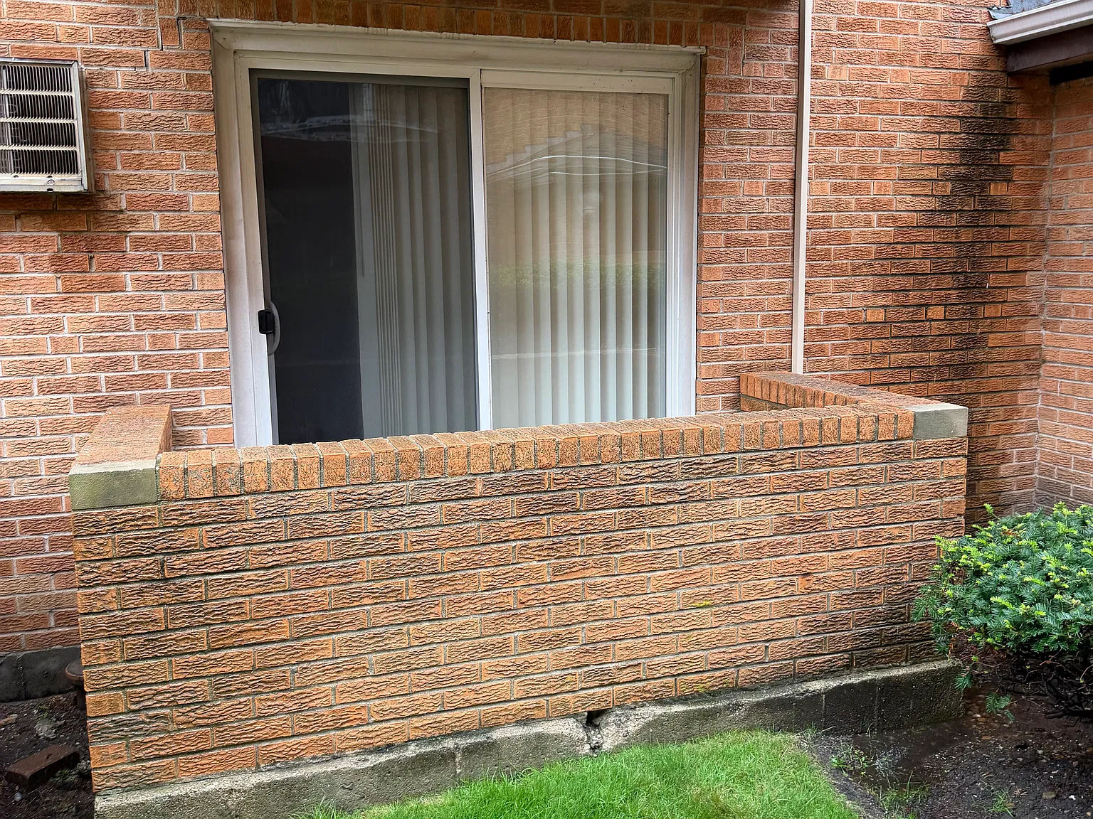 2 bed, 1300 sqft, $1,950 — Photo 4