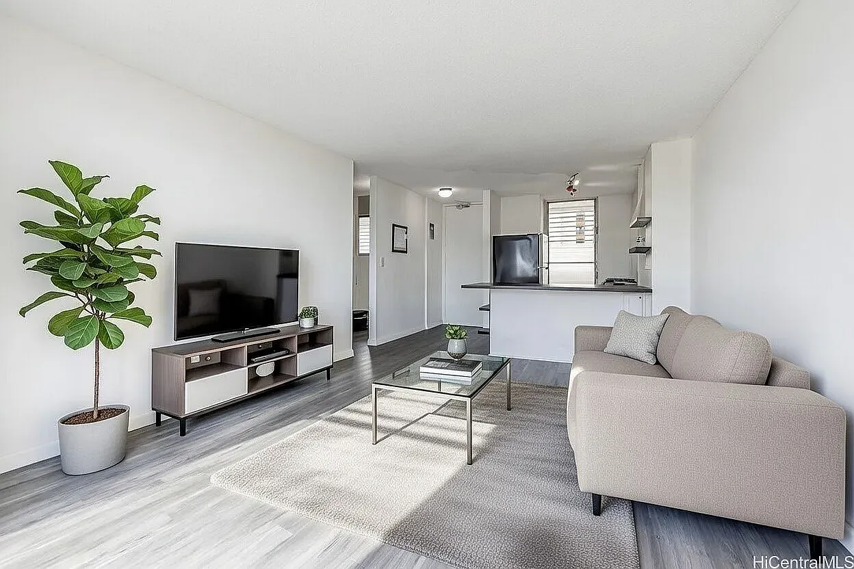 2 bed, 717 sqft, $2,400 — Photo 1
