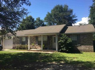 6800 Trailride Ln, Milton, FL 32570