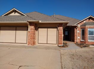 2317 NW 152nd St, Edmond, OK 73013