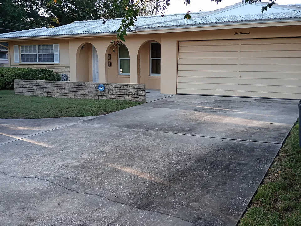 2000 Nursery Rd