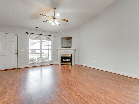 2nd image of 149 Willow Creek Blvd