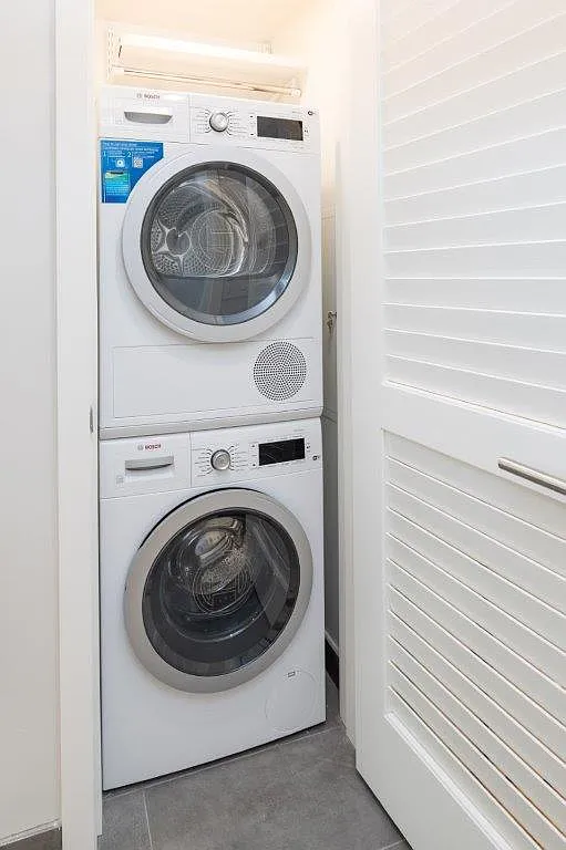 1 bed, 700 sqft, $4,300 — Photo 4
