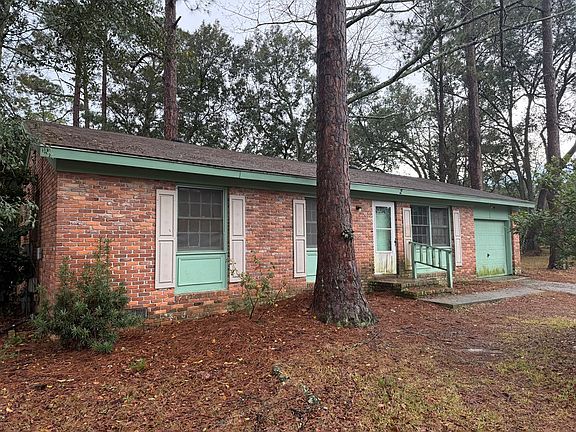 2nd image of 2 Garey Cir