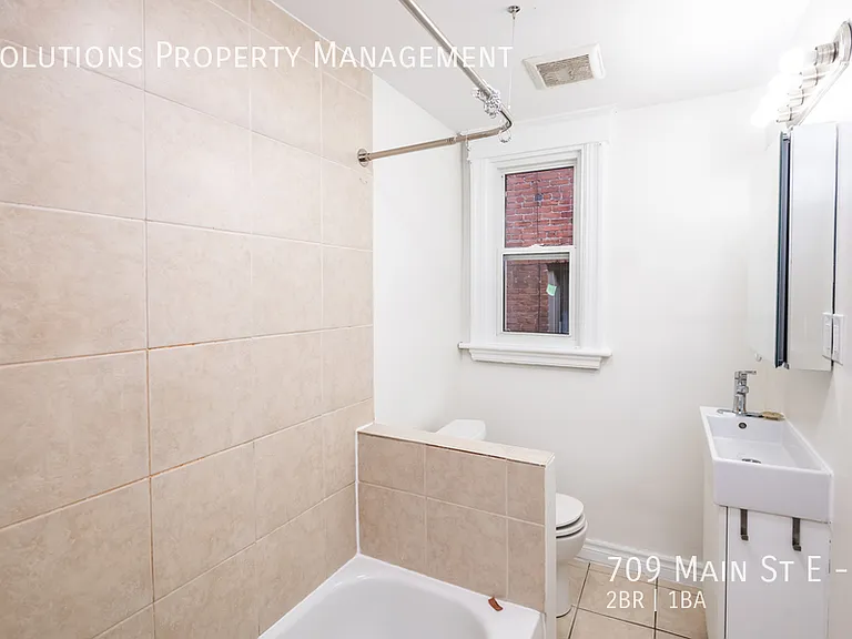 709 Main St E #7 — Photo 18