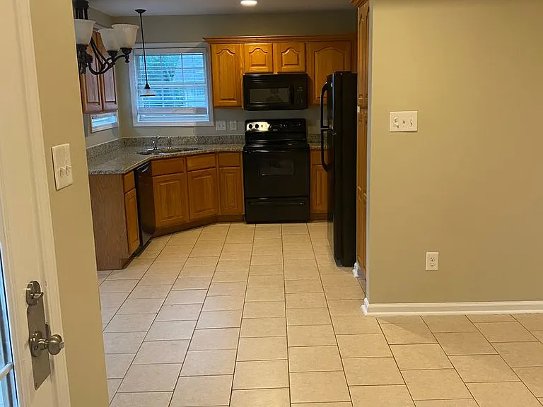186 County Road 418 — Photo 3