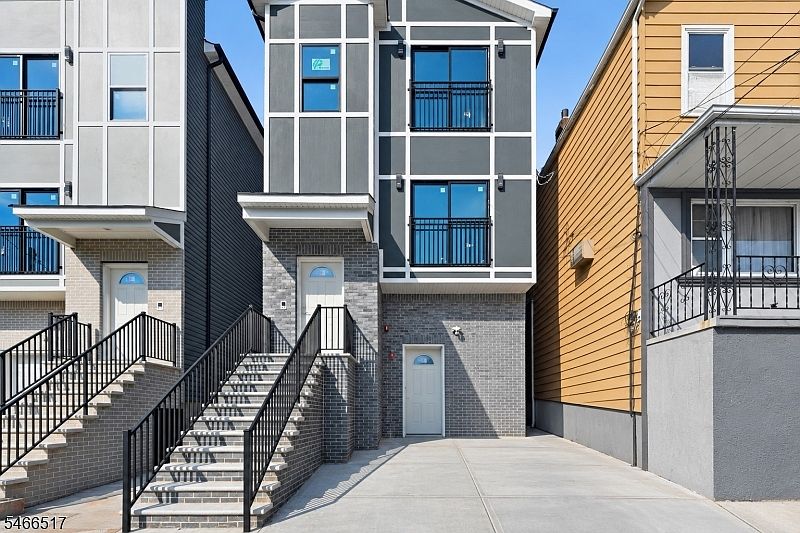 1st image of 337 Court St