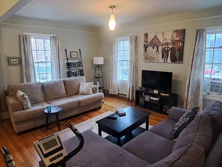 112-118 West Buffalo Street — Photo 14