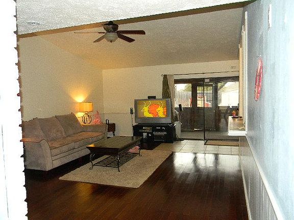 4th image of 2706 Madrid Dr