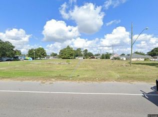 2910 Paris Rd, Chalmette, LA 70043
