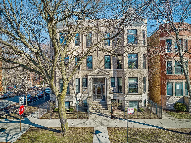 2922 1/2 W Logan Blvd #G — Photo 6