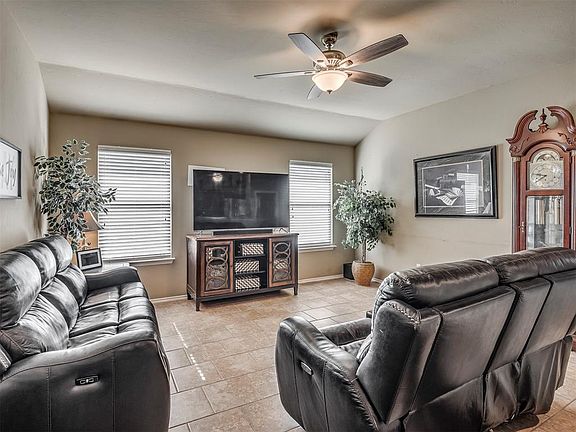 5th image of 9624 Kylie Dr