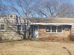 214 McKinley Dr, Mastic Beach, NY 11951