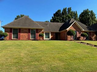2606 Hearth Stone Dr, Cordova, TN 38016