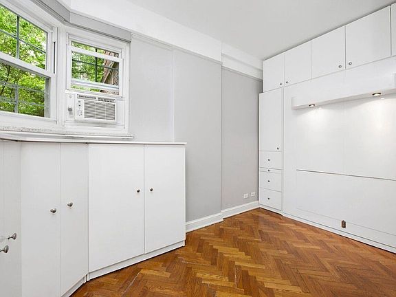 5th image of 140 Cabrini Blvd APT 7