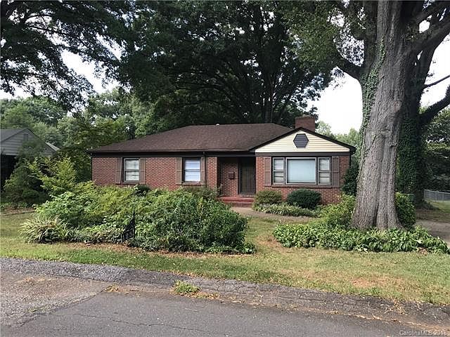 2nd image of 125 Oak Trl