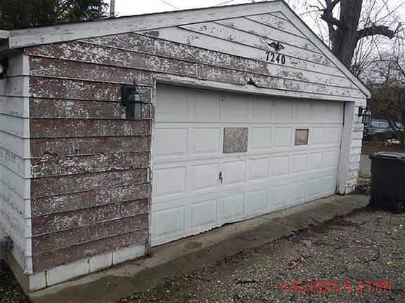 2nd image of 7240 E 46th St