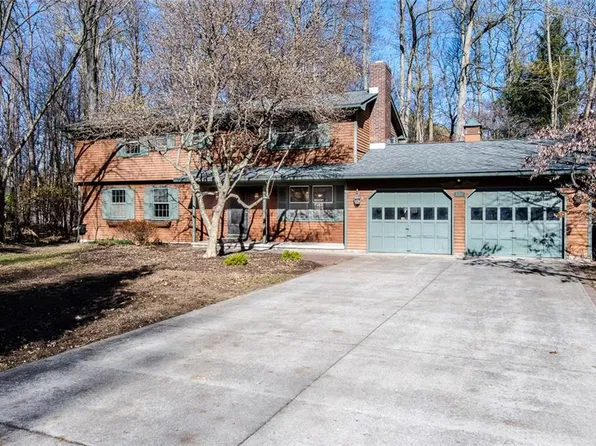 1212 Imperial Dr, Webster, NY 14580