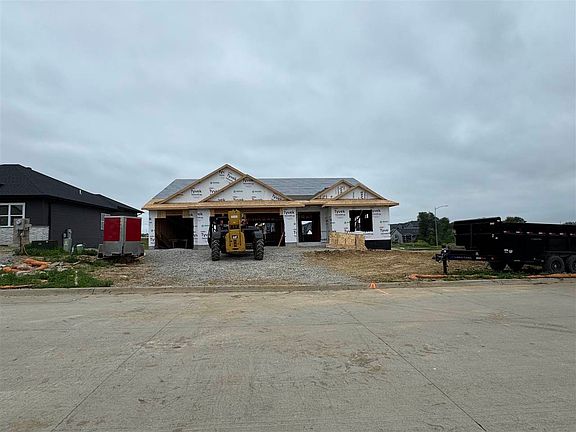 3rd image of 652 Rock Ridge Rd