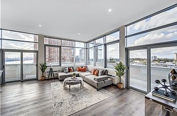5th image of 70 Main St #1409