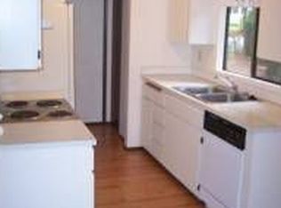 90 Sudden Valley Dr E, Bellingham, WA