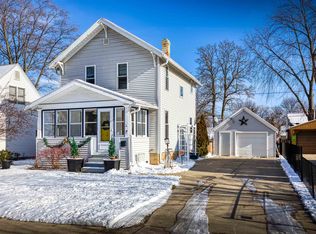 1920 N Division St, Appleton, WI 54911