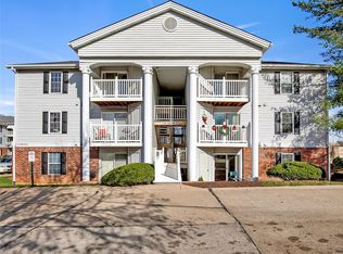 4334 Arrow Tree Dr APT D, Saint Louis, MO 63128