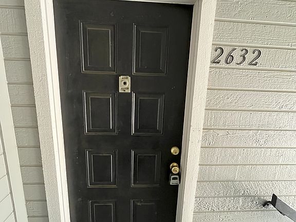 2nd image of 2632 Oak Park Way #204