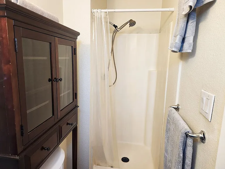 312 Vassar Dr SE — Photo 26