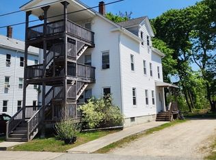 22 Robinson St, Webster, MA 01570