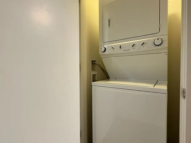 Charming 1 Bedroom/1 Bathroom Apartment Unit in Downtown Baltimore, MD! Unit 416 — Photo 86
