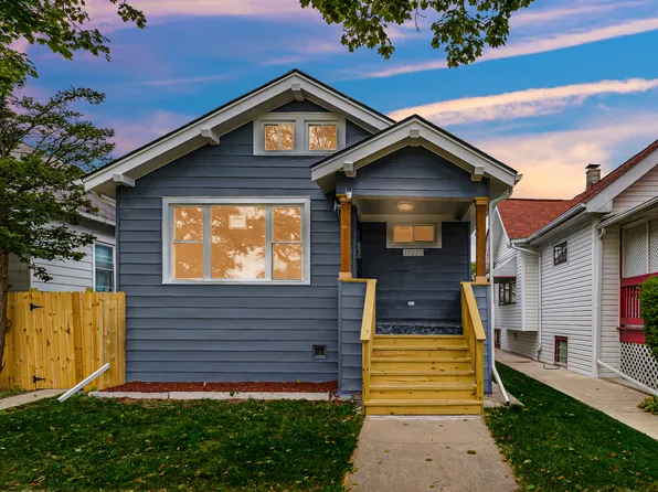 10220 S Yale Ave, Chicago, IL 60628