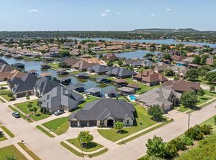 1112 Sunset Bay Dr, Granbury, TX 76048