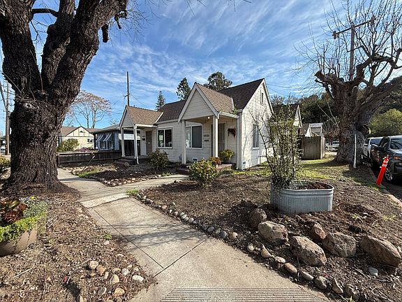2nd image of 2635 Alhambra Ave