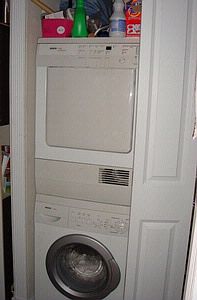 5th image of 346 E 18th St APT La