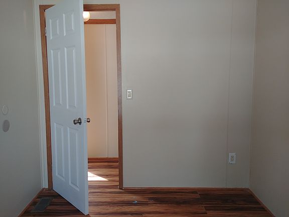 3rd image of 5114 Yellow Pine Dr